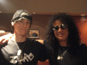 FanSource Slash